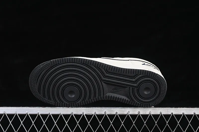 All categories Nk Air Force 1 Air Force series Nk Air Force 1 Low Air Force low-top Nike Air Force 1'07 Low Year of the Horse limited edition Air Force 1 low-top casual sneakers DN1688-821